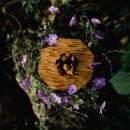 Biourne Bl&uuml;te der Erinnerung Gr&uuml;n mit geschnitzter Bl&uuml;te Eiche